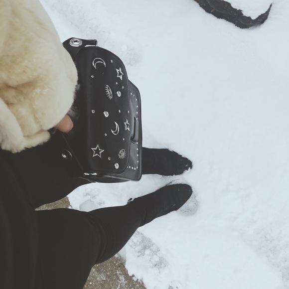 Meet your Posher, Hannah. - Picture 8 of 8